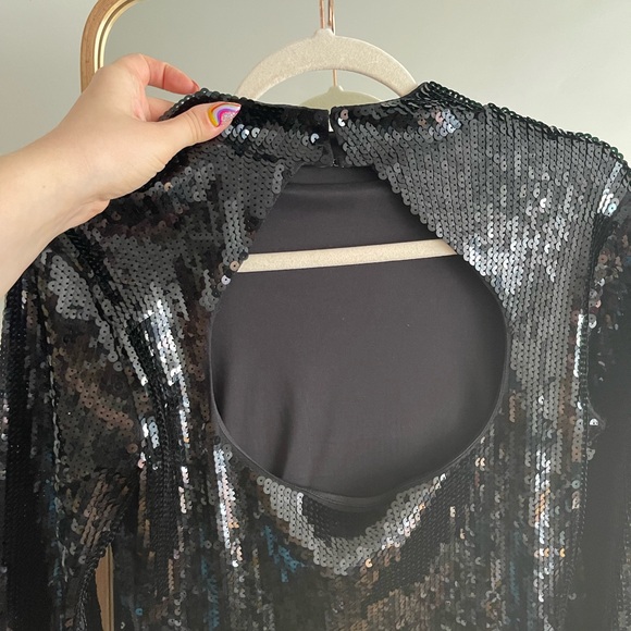 Gorgeous sequin mini dress - Picture 4 of 5
